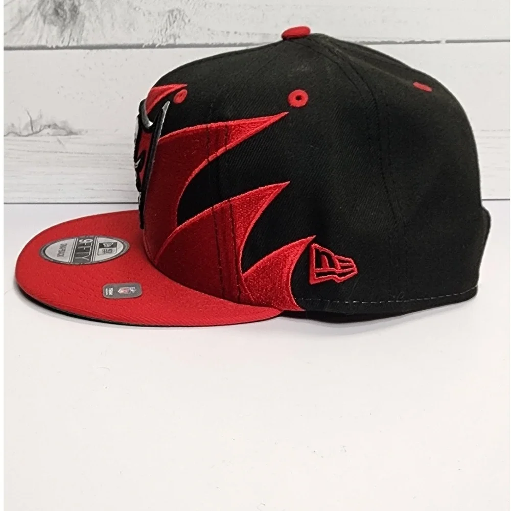 New Era 9FIFTY Tampa Bay Buccaneers Snapback Hat Black Red NFL Football Cap OSFM